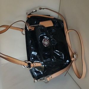 COACH 2010 Leah Black Embossed Patent bag